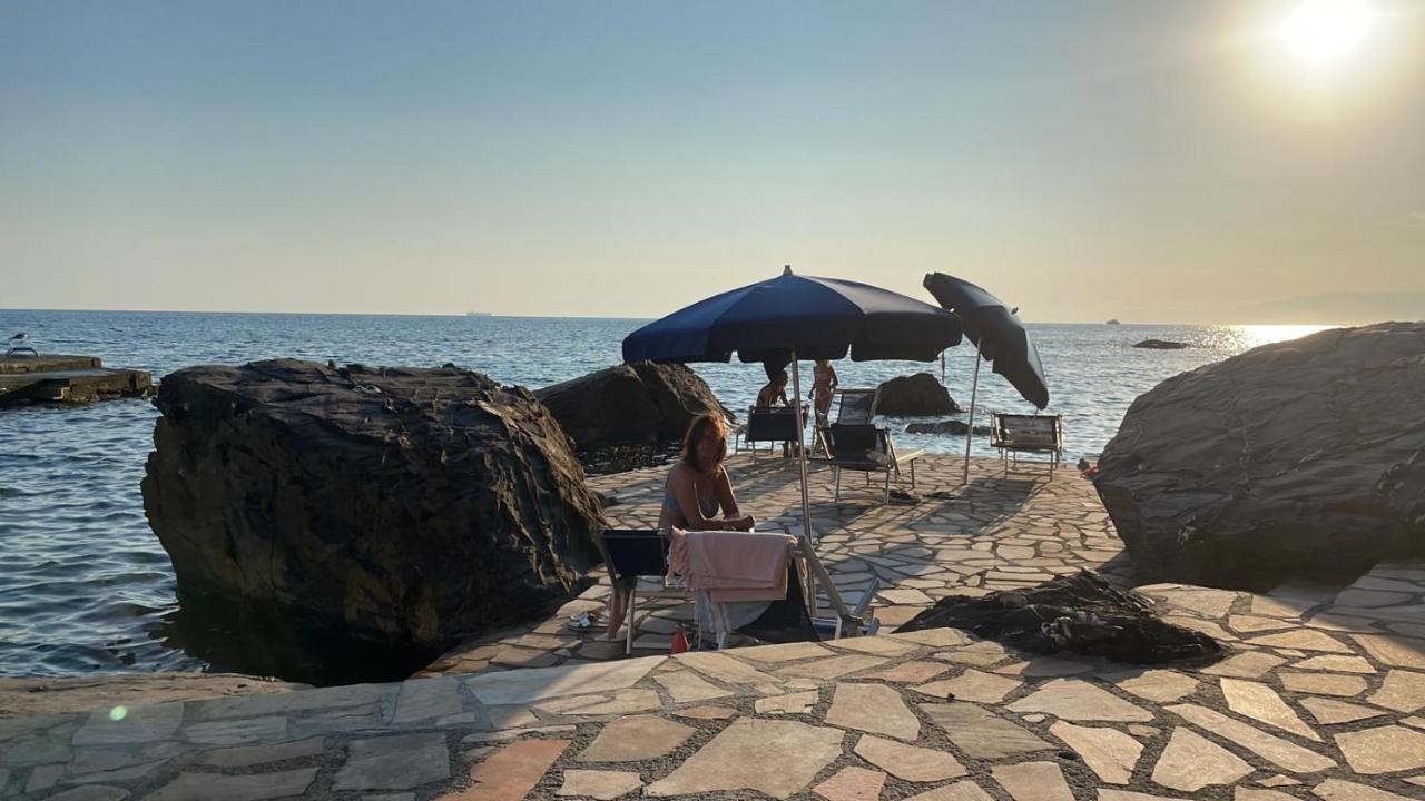 Camogli - "La Porta Rossa" - Liguria Holidays Sori Exterior foto